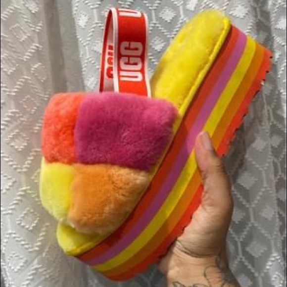 hermes closed slippers